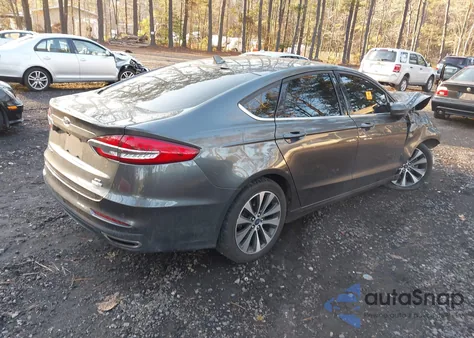 2019 Ford Fusion Se z USA, uszkodzony, nr VIN 3FA6P0T90KR213796